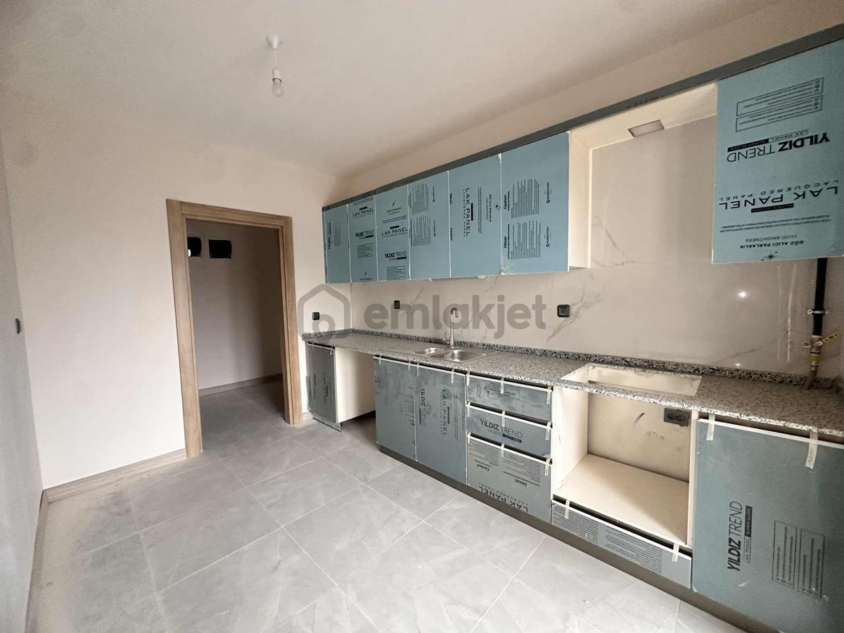 Emlak Fix'den Danişmentgazi 3+1 Ara Kat Kiralık