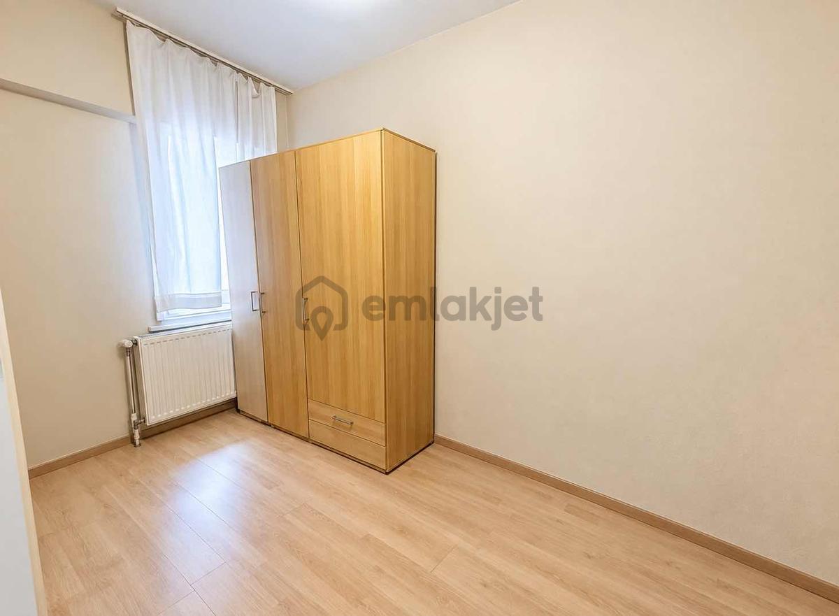 Mithatpaşa Mah 200 Sokakta 2+1 Satılık Daire - 6