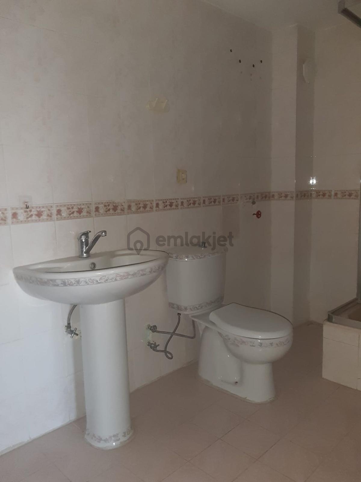 Bayraklı Sevgiyolu 3+1 Kiralık Daire - 15