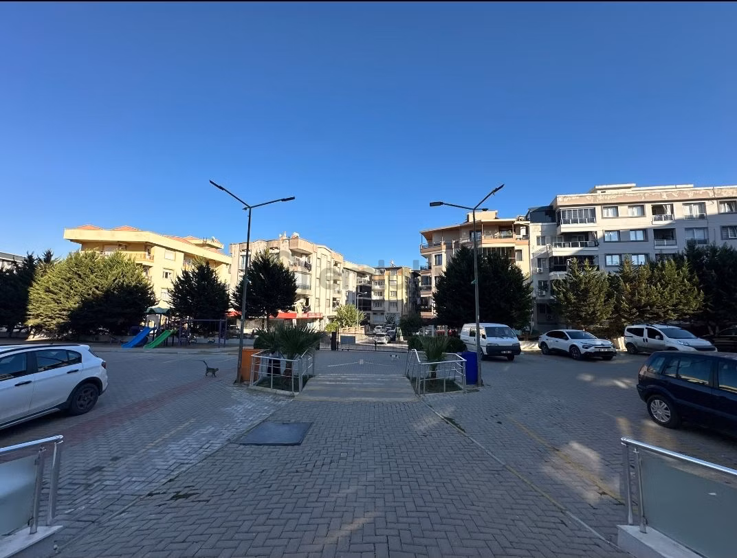 Sevgi Mahallesinde 3+1 Site İçinde 145 M² Doğalgazlı Satılık Daire - 6