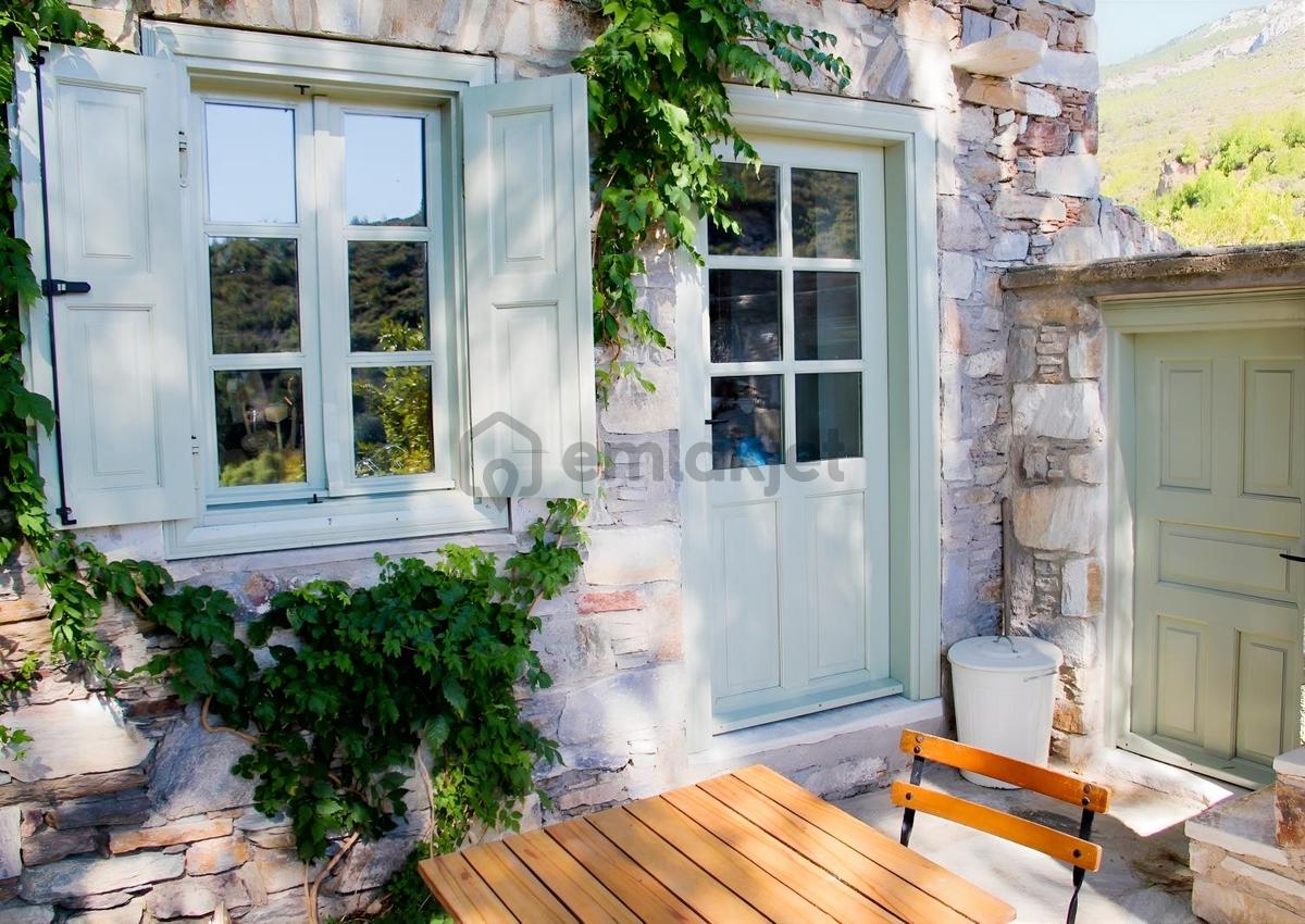Doğanbeyde Körfez Manzaralı Doğa İçinde Satılık Rum Evi - 28