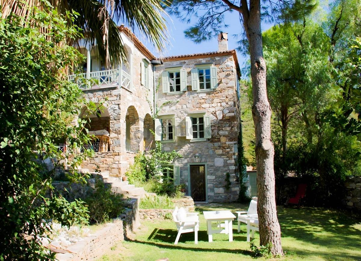 Doğanbeyde Körfez Manzaralı Doğa İçinde Satılık Rum Evi - 21