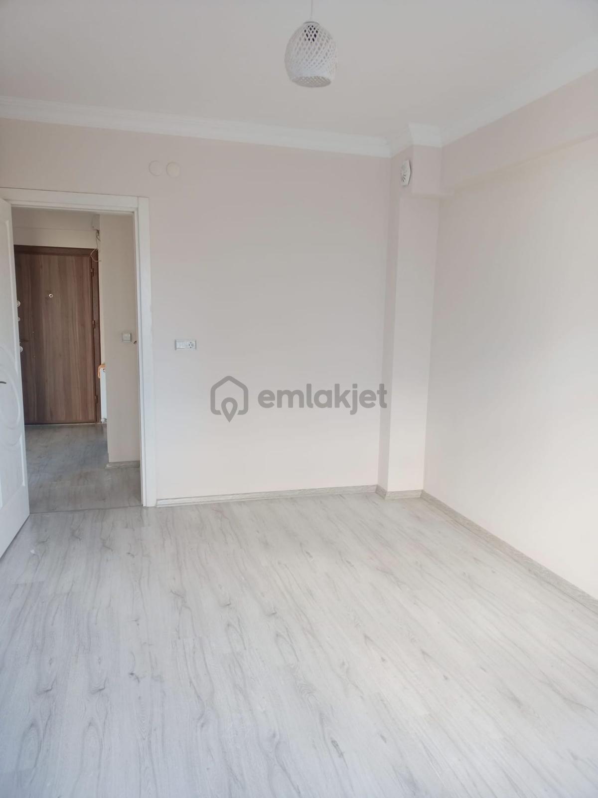 Sahibinden Muradiye'de 2+1 Kapalı Mutfak Daire - 7