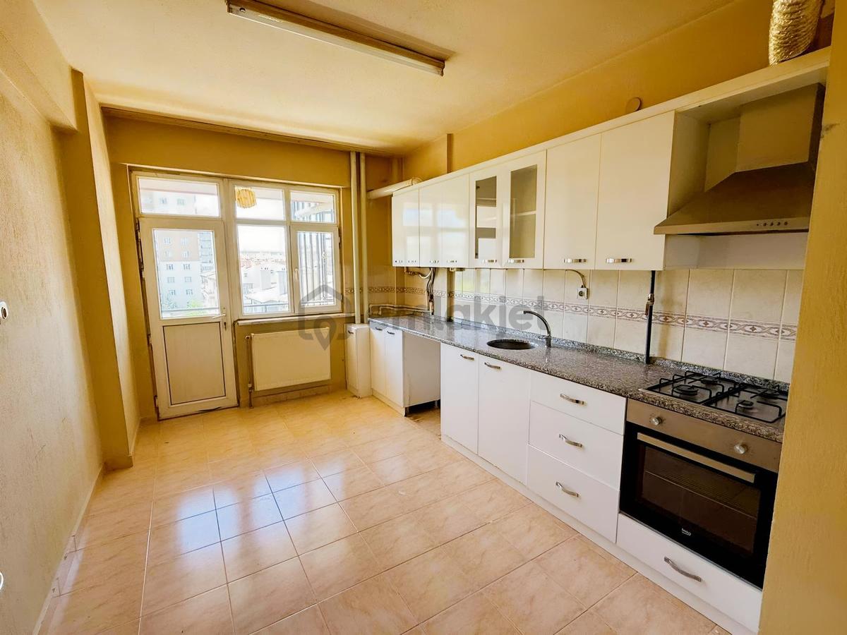 Net Emlaktan Ara Kat Güney Cephe Bakımlı Satılık Daire - 23