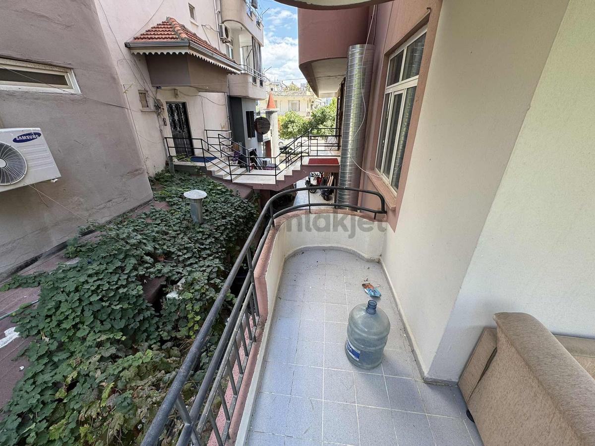 Hisar Caddesinde Ara Kat Eşyalı 1+1 Kiralık Daire - 9