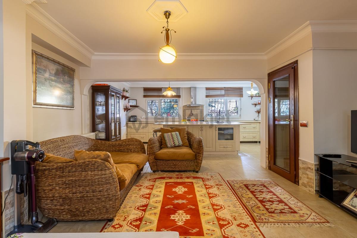 Angora Bulvarında 2.parselde, Köşebaşı, Kiralık 5+2 Villa - 6