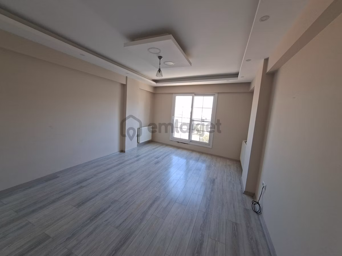 Atatürk Mah. Gölet Yakını Kiralık 2+1 - 8