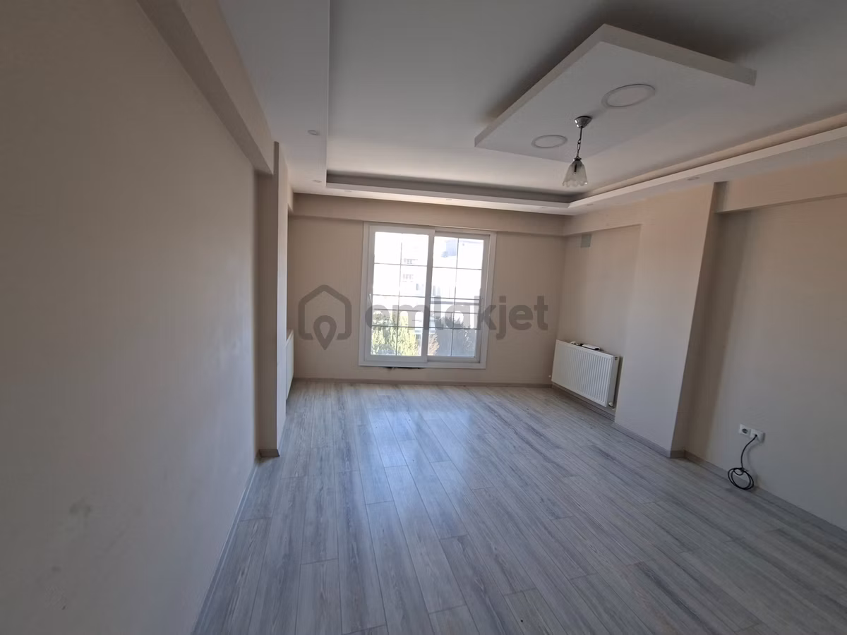 Atatürk Mah. Gölet Yakını Kiralık 2+1 - 10