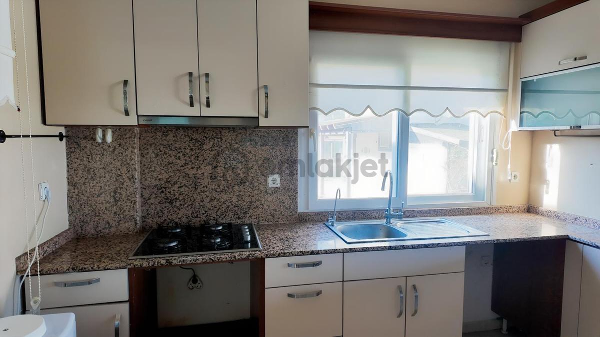 Urla Gülbahçede Kiralık Deniz Manzaralı 3+1 Villa - 20