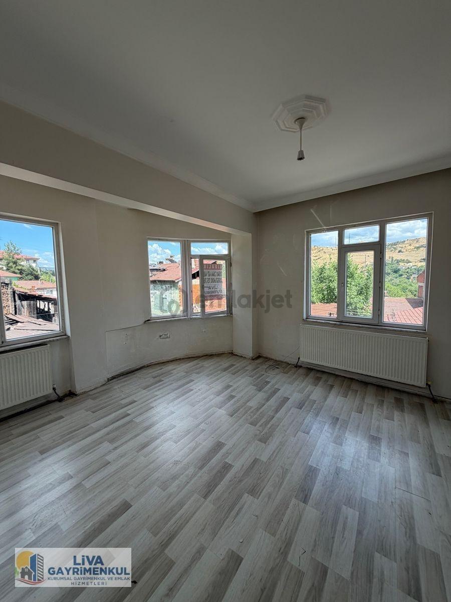 Karabük Yeşil Mahallede Kiralık 2+0 Daire - 19