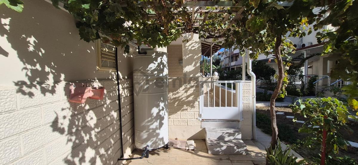 Davutlar Atakent Sıtesınde, Denıze 150 Metre ,eşyalı 4+1 Villa - 37