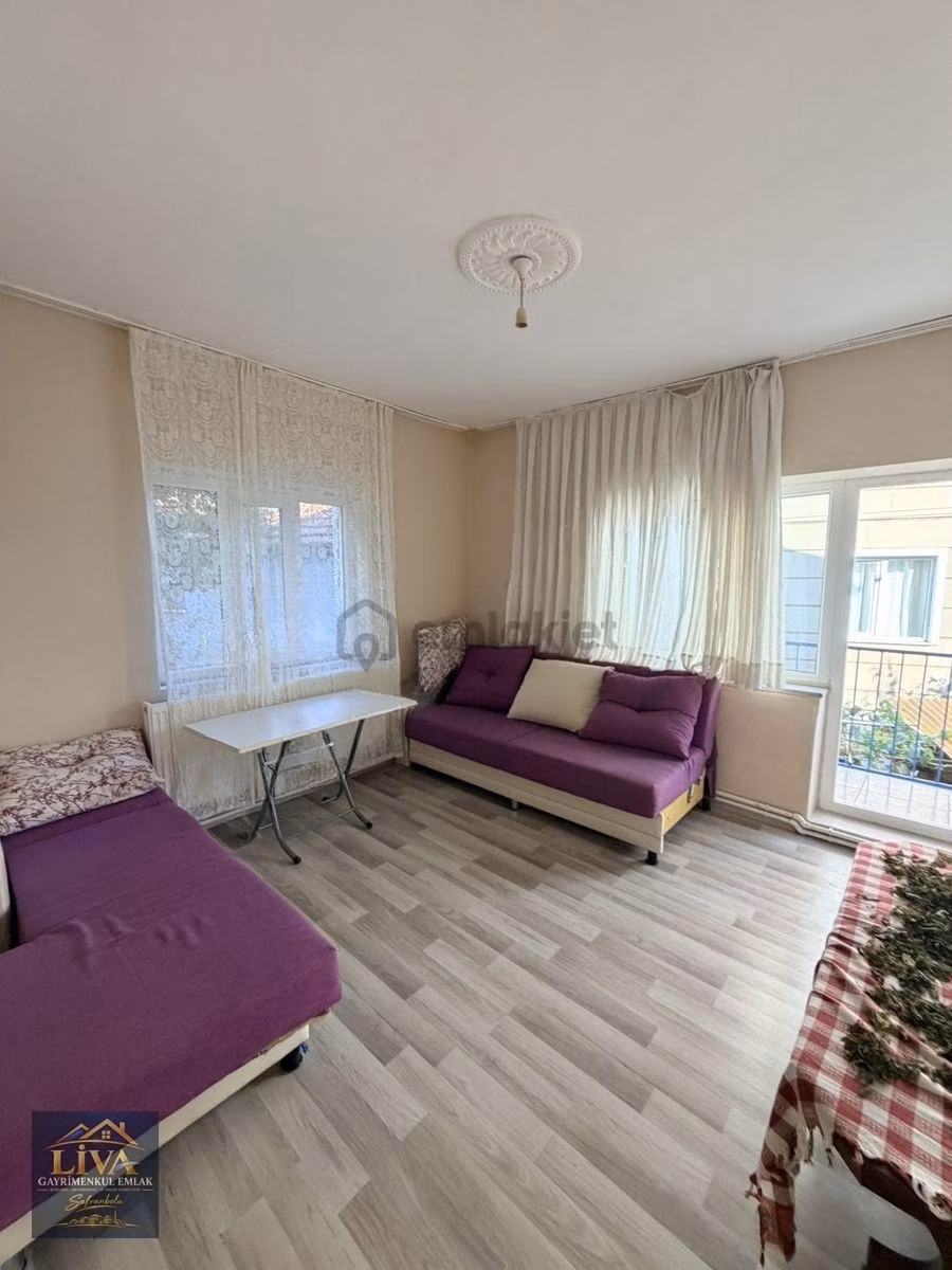 Karabük Kurtuluş Mahallesinde Müstakil 2+ 1 Daire Kiralıktır - 6
