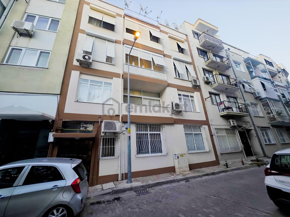 Karşıyaka Tuna'da Tadilatlı 1. Kat 3+1 Daire