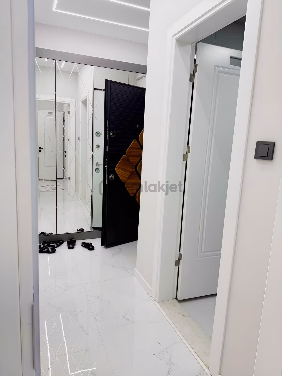 Atatürk Mahallesinde Eşyalı Kiralık 1+1 Daire - 13
