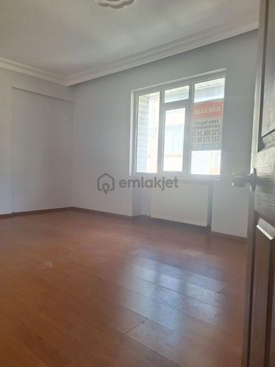 Avcılarda E-5 Yanı, Metrobüse 100 Metre Kiralık 2+1 Daire - 15