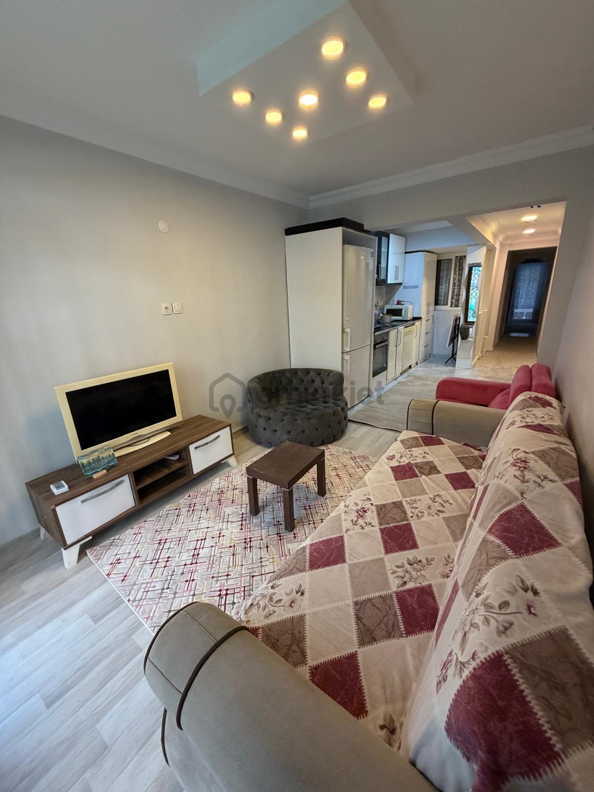 Demetten Ordu Caddesi Dibi 2+1 Giriş Katı Tadilatlı Satılık... - 24