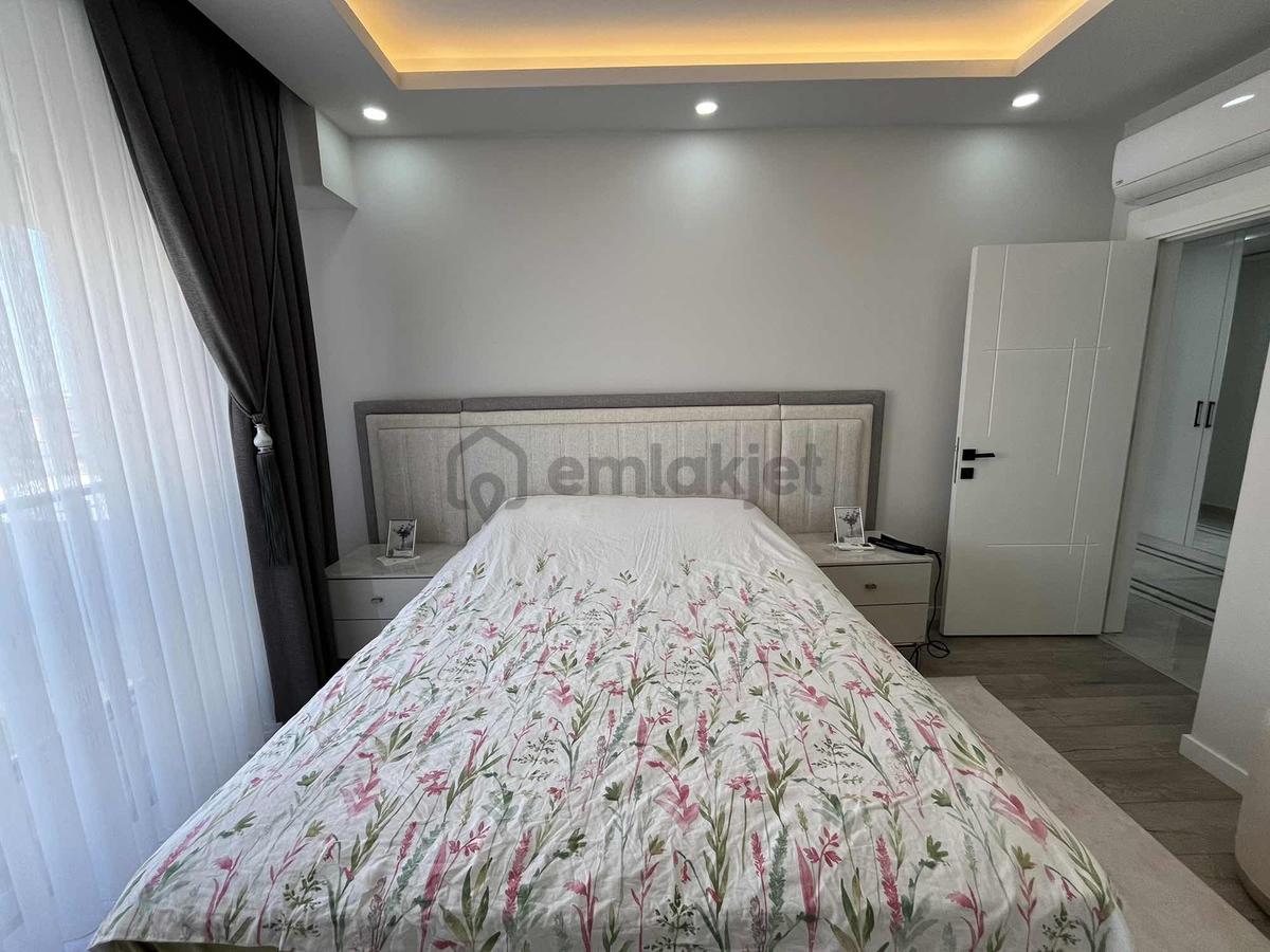 Yeni Hal'e Yakın Mesafede 2+1 Özellikli Kompleks Daire - 18