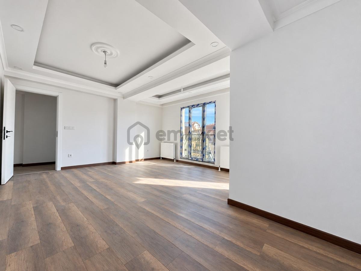 Bahçelievler'de 135m2 Tek Daire Üzeri E.banyolu Güney Cephe - 3