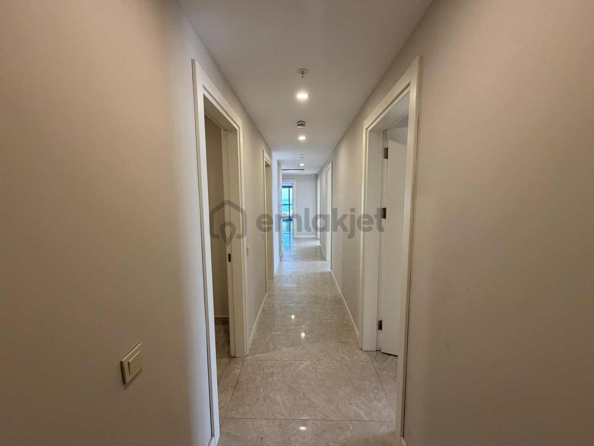 Royal'den Trabzon Marine City Satılık 4+1 Daire - 35