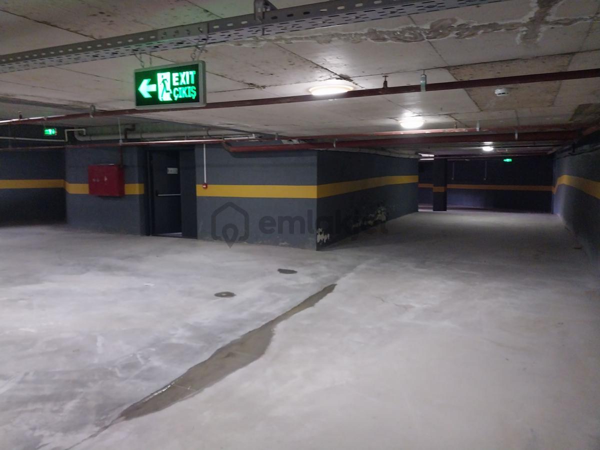 Bağlarbaşı'nda 70 M² Geniş Balkonlu Sıfır Ofis - 34