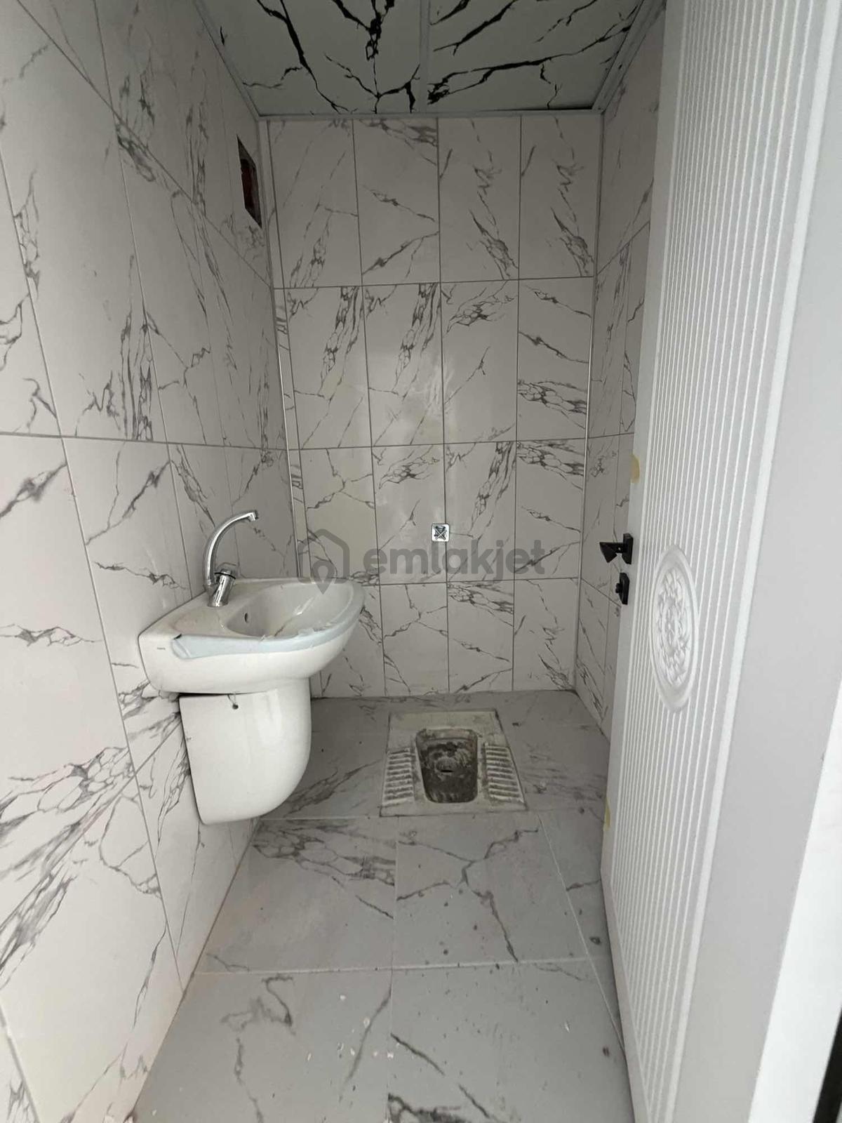 Devlet Hastanesi Yolunda Sıfır 3+1 | 146 M² Güney Batı Cephe - 12