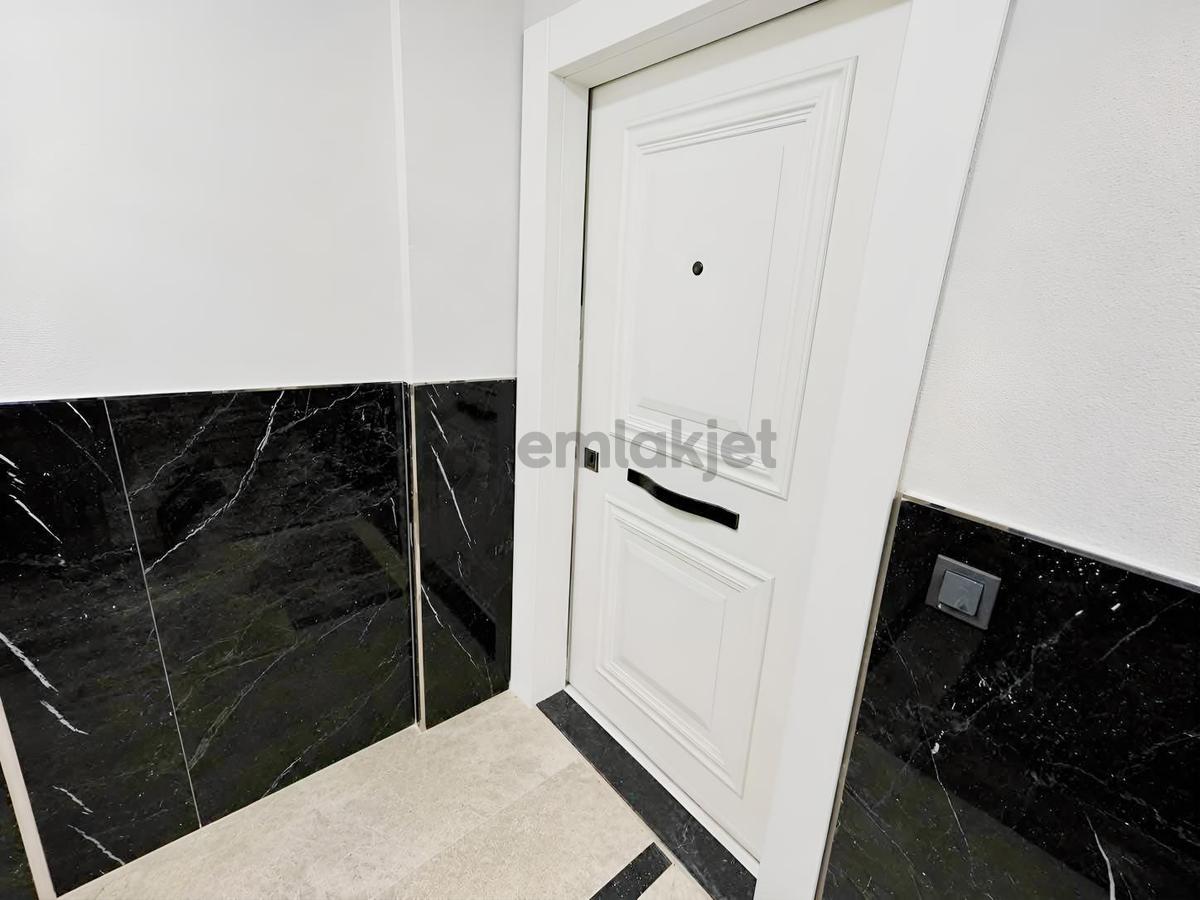 Turyaptan Cadde Üzerinde Butik Site İçerisinde Sıfır | 2+1 - 16