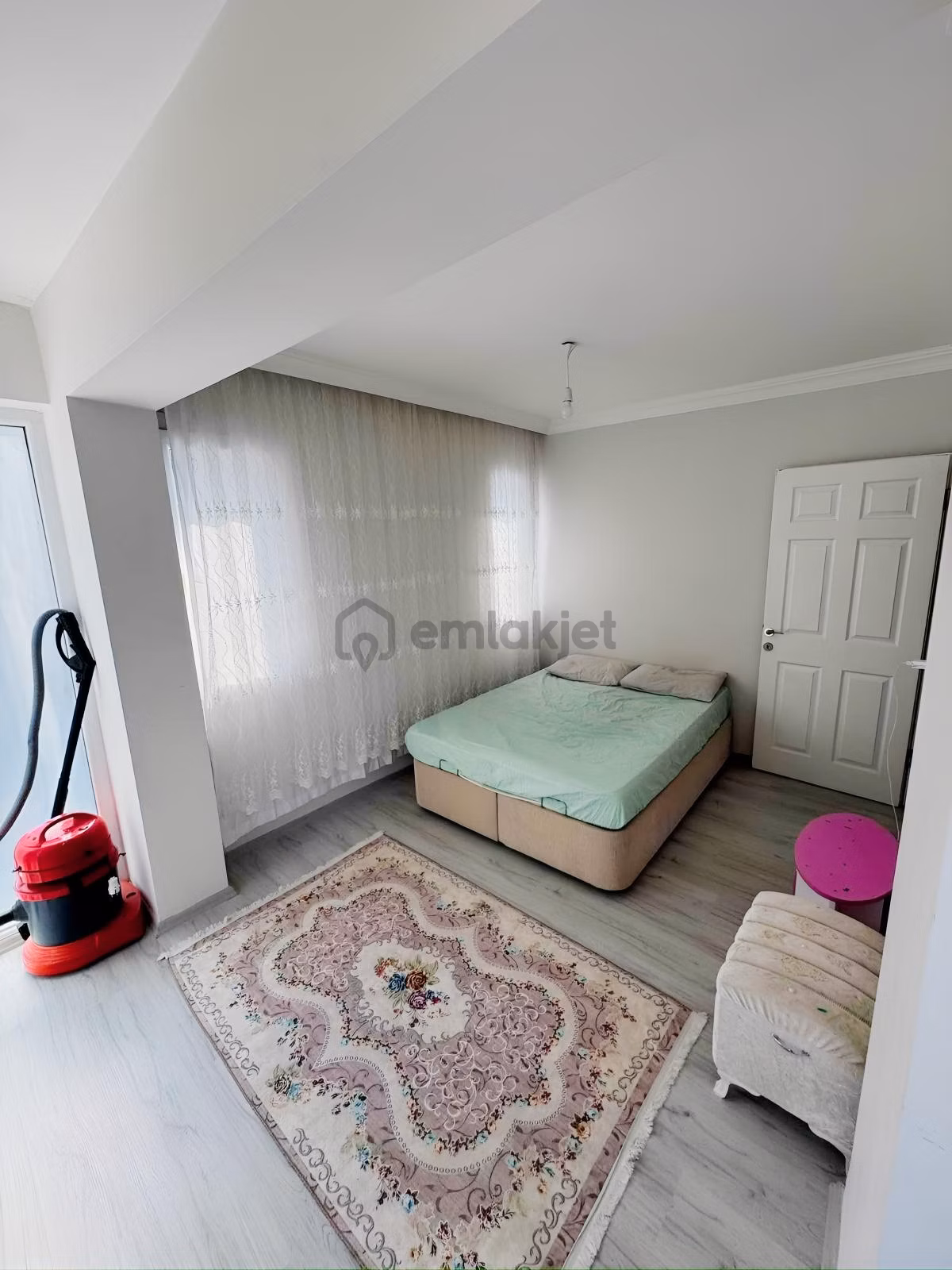 Fethiye Pazayerinde Havuzlu Site İçinde Satılık Ara Kat Daire - 18