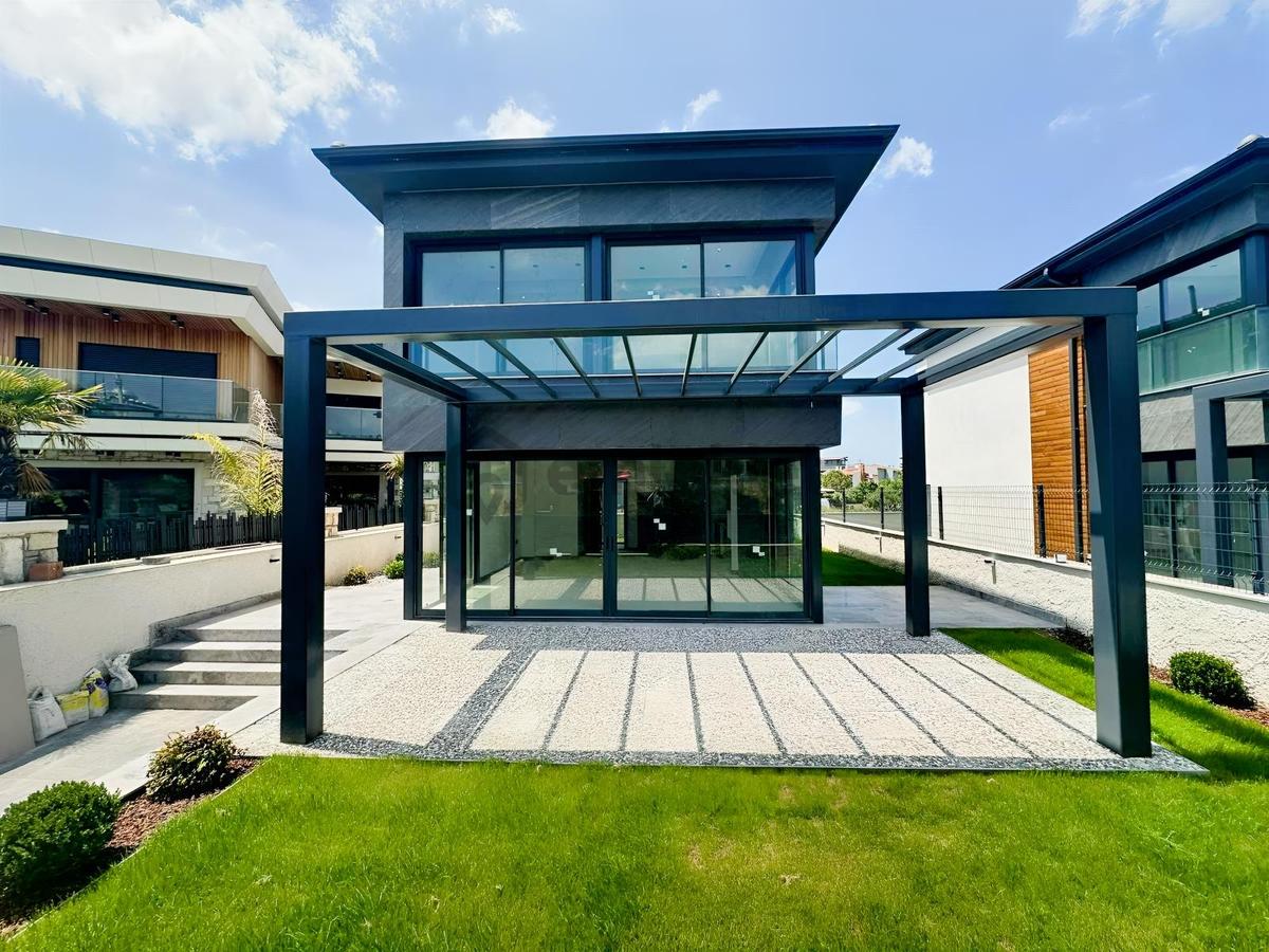 Urla İçmeler Müstakil Denize 200 Metre 3+1 Satılık Villa - 5