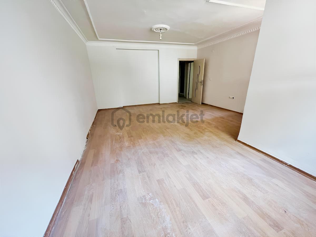Kiralık 110 M2 2+1 Bahçe Katı - 3