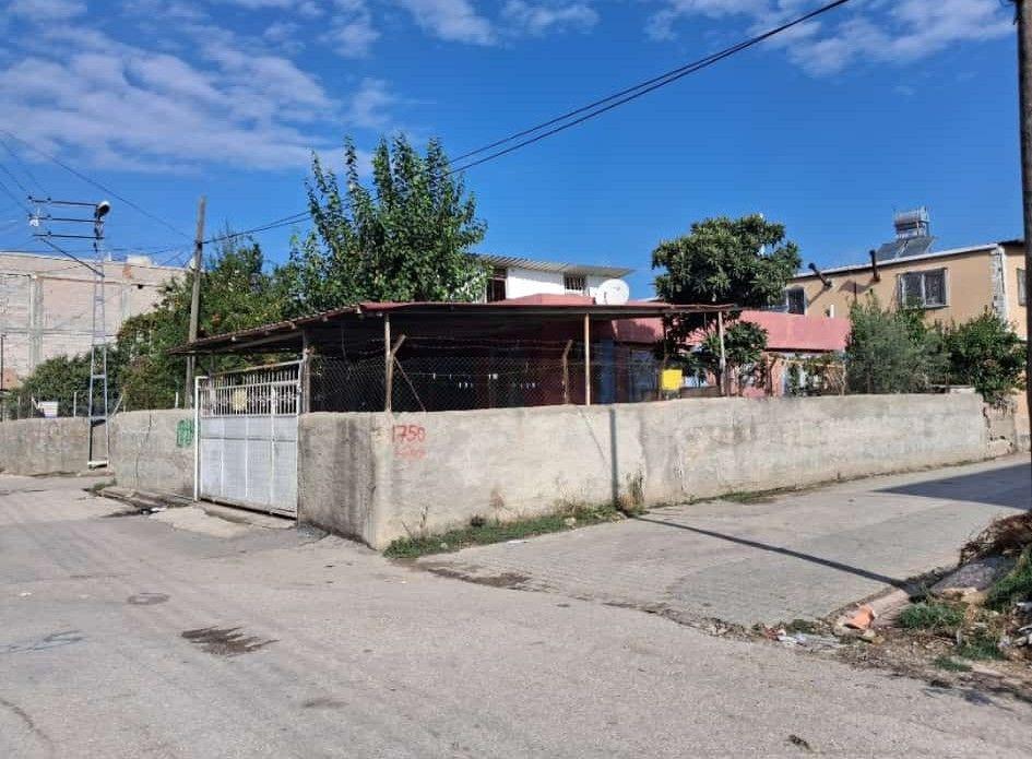 Levent Mahallesinde Geniş Bahçeli Tek Katlı Müstakil