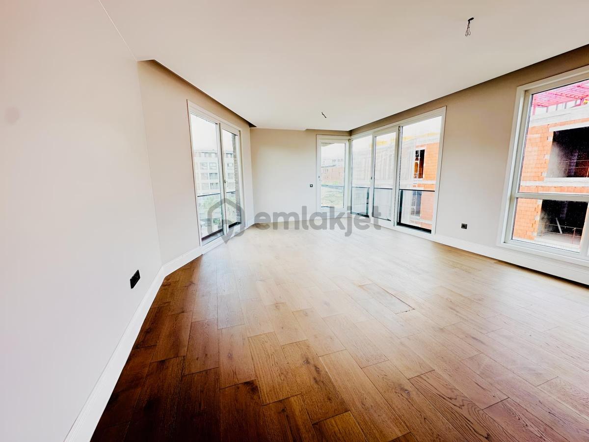İstanbul Caddesinde 130m2 Kiralık Ofis - 27