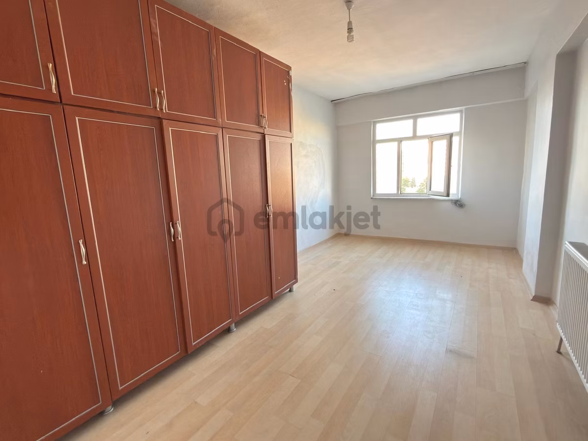 Full Yapılı Asansörlü Doğalgazlı Daire - 12