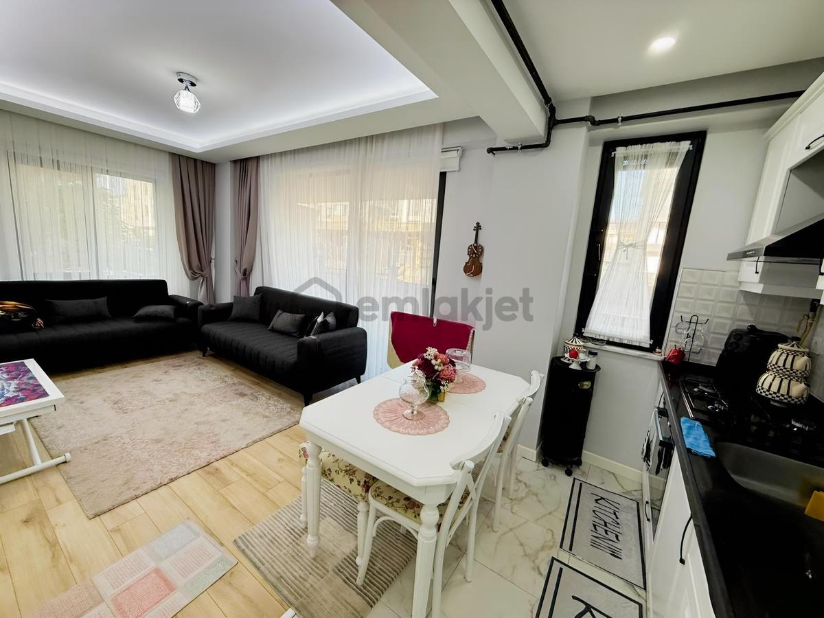 Çiftlikköy'de Yeni Bina Modern Konseptte Full Eşyalı 1+1 Daire - 4
