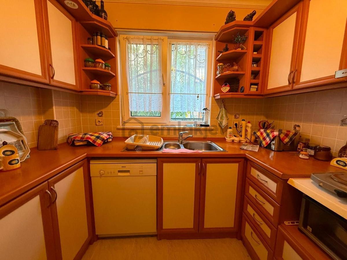 Geniş Balkonlu Kaloriferli,garajlı,eşyalı 3+1 Villa - 14