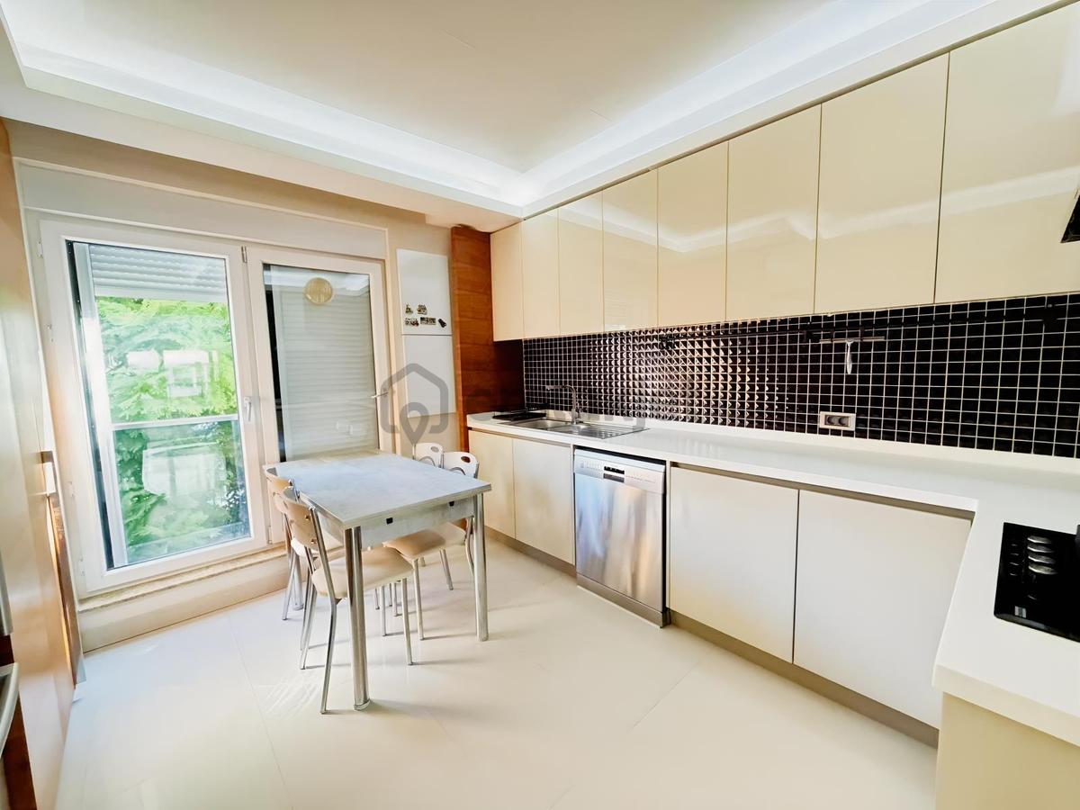 Full Özelikli Sitede Full Eşyalı 4+1 Kiralık Daire - 23