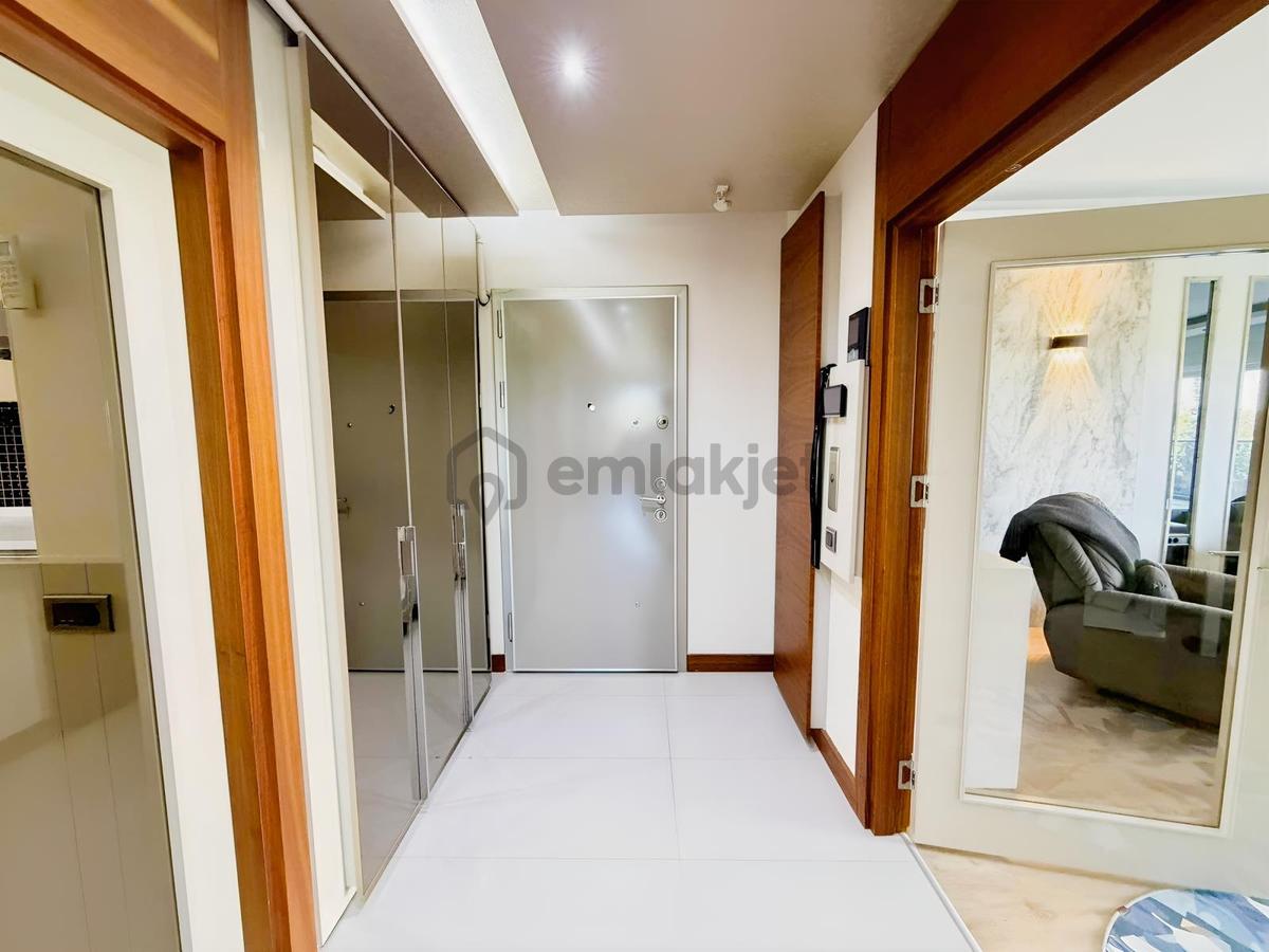 Full Özelikli Sitede Full Eşyalı 4+1 Kiralık Daire - 19