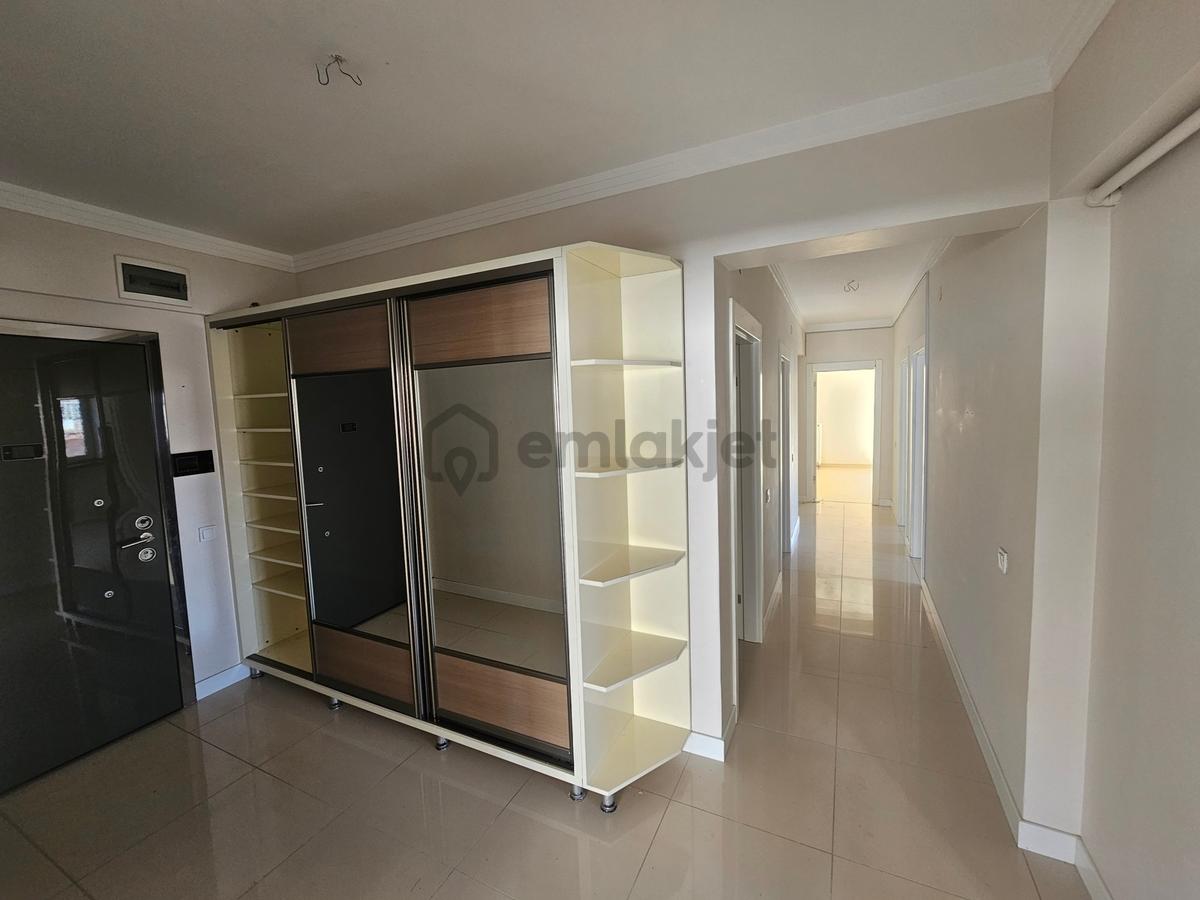 Şimşek'ten Yenimahalle Pamuklar Site İçerisin De 9. Kat 180 M2 - 34