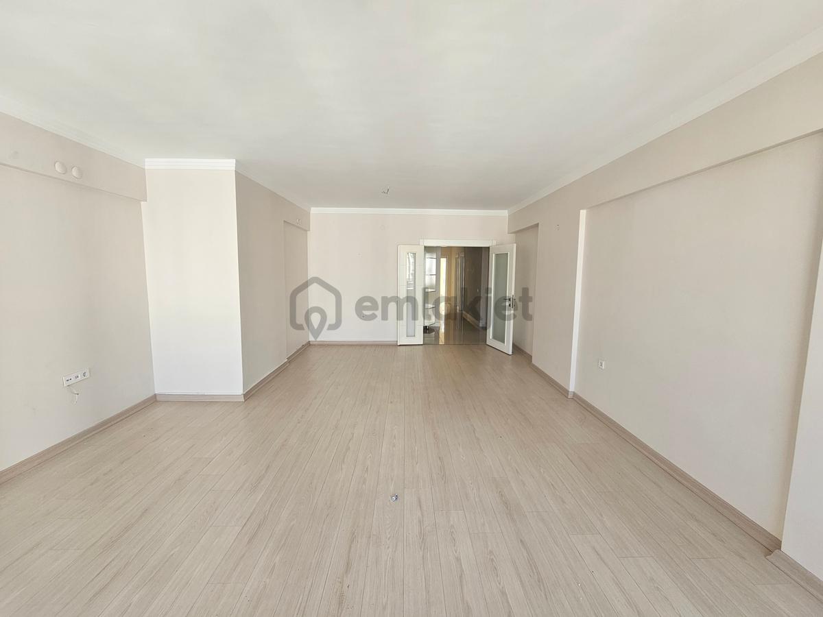Şimşek'ten Yenimahalle Pamuklar Site İçerisin De 9. Kat 180 M2 - 4