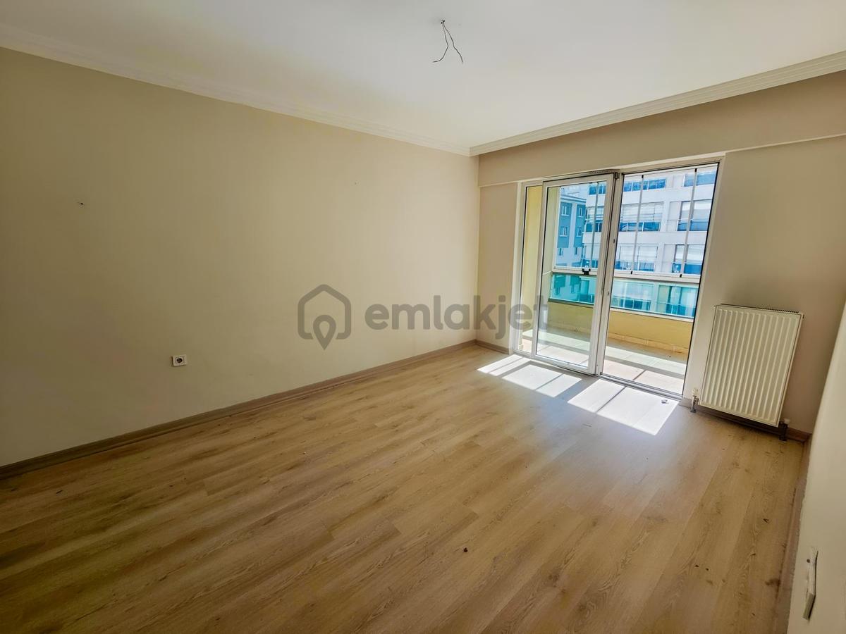 Şimşek'ten Yenimahalle Pamuklar Site İçerisin De 9. Kat 180 M2 - 20