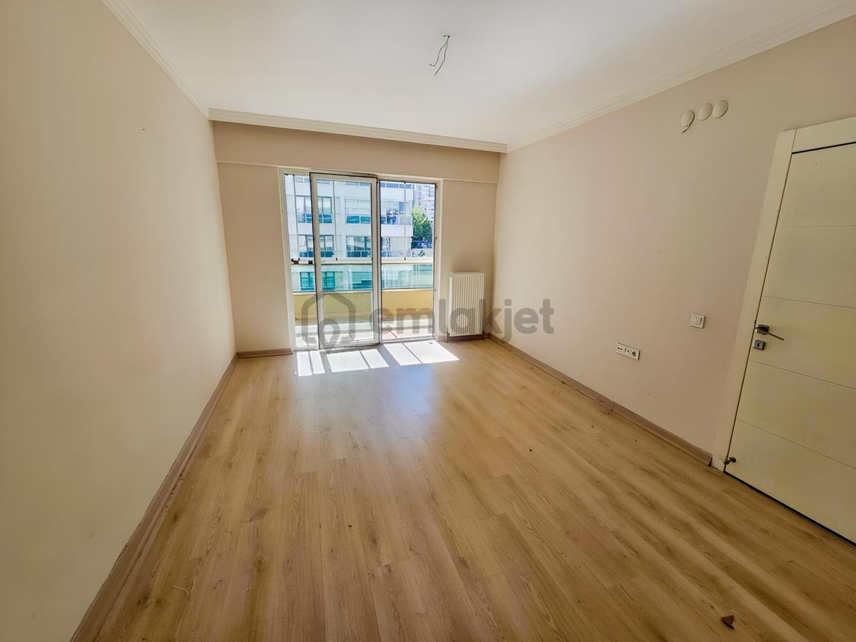 Şimşek'ten Yenimahalle Pamuklar Site İçerisin De 9. Kat 180 M2 - 28