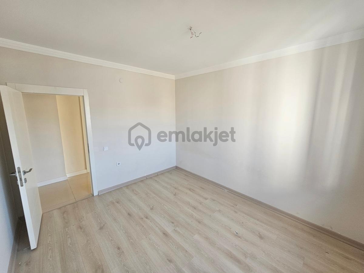 Şimşek'ten Yenimahalle Pamuklar Site İçerisin De 9. Kat 180 M2 - 31