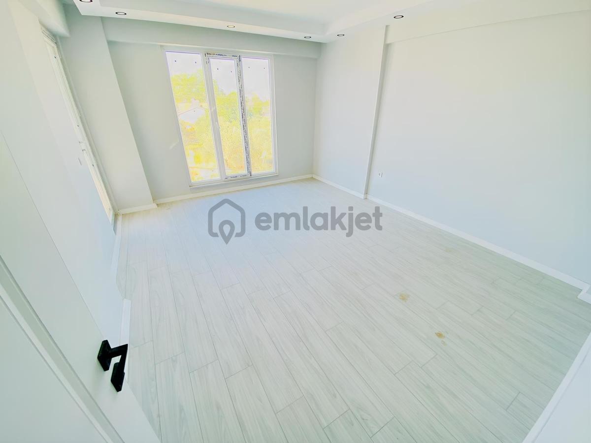 Gömeç Yaya Mahallesinde Ara Kat Ön Cephe 2+1 Daire - 13