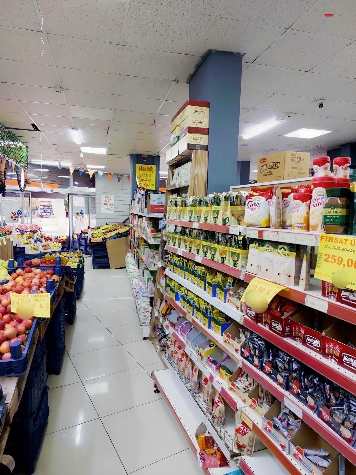 Cengizler'den Cemil Çiçek Caddesin'de Devren Satılık Market - 11
