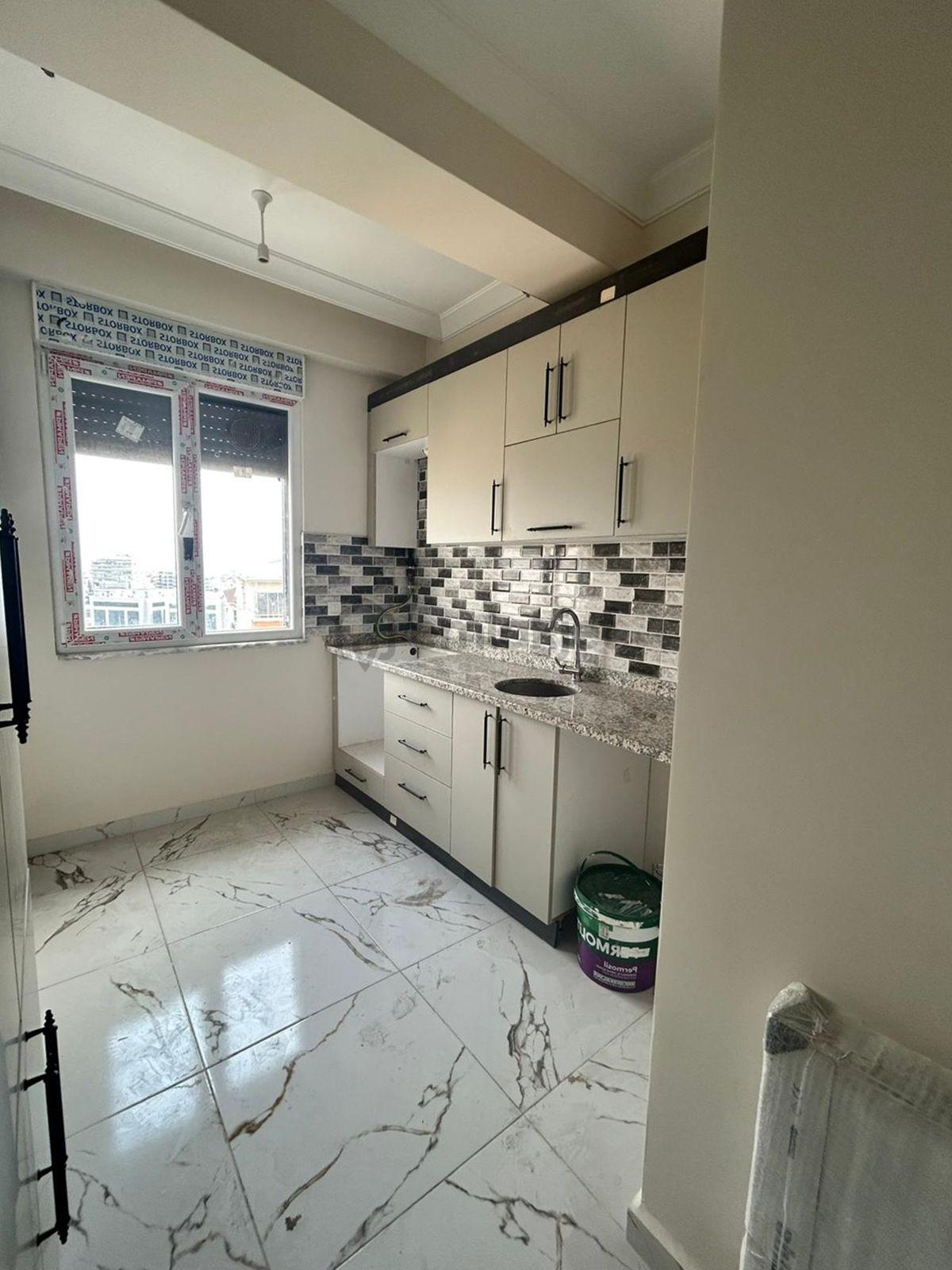 Mertcan'dan Mithatpaşa Cad Üzerinde 4+1 Teraslı Lüks Dubleks Daire - 23