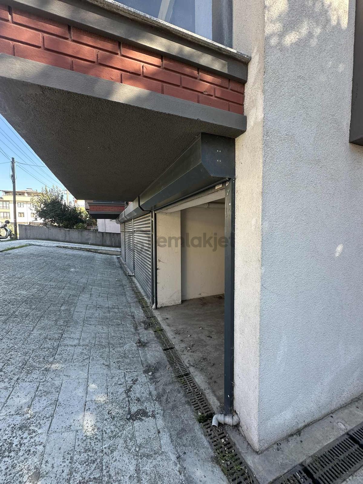 Şehrin Merkezinde 2 Adet Kiralık Depolar - 18