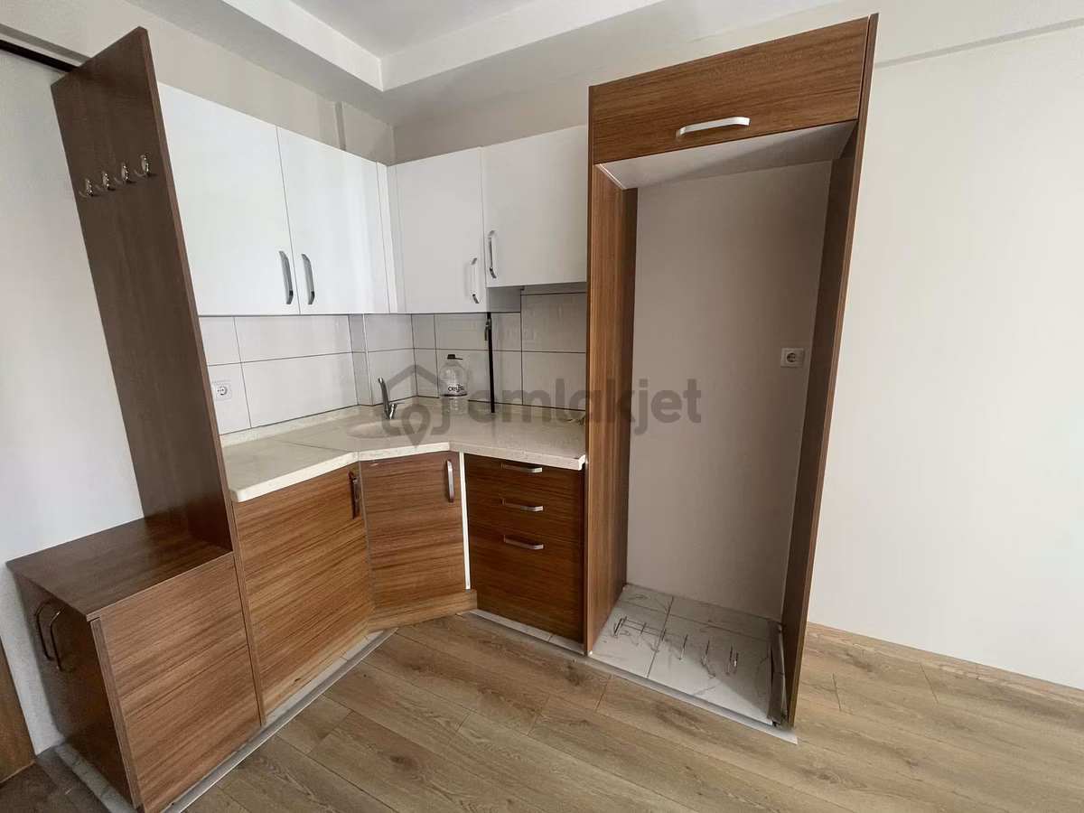 Orta Mahallede 1+1 Satılık Daire - 21