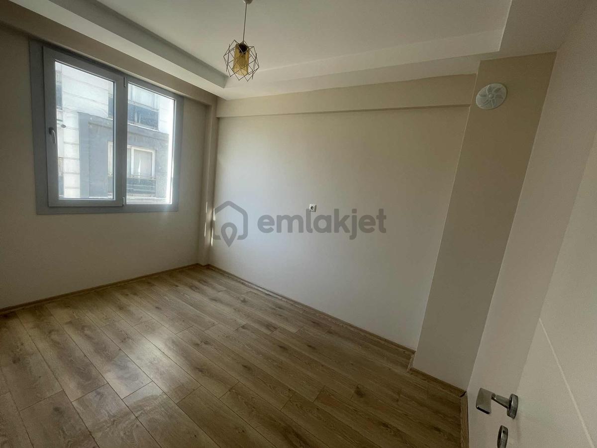 Orta Mahallede 1+1 Satılık Daire - 13