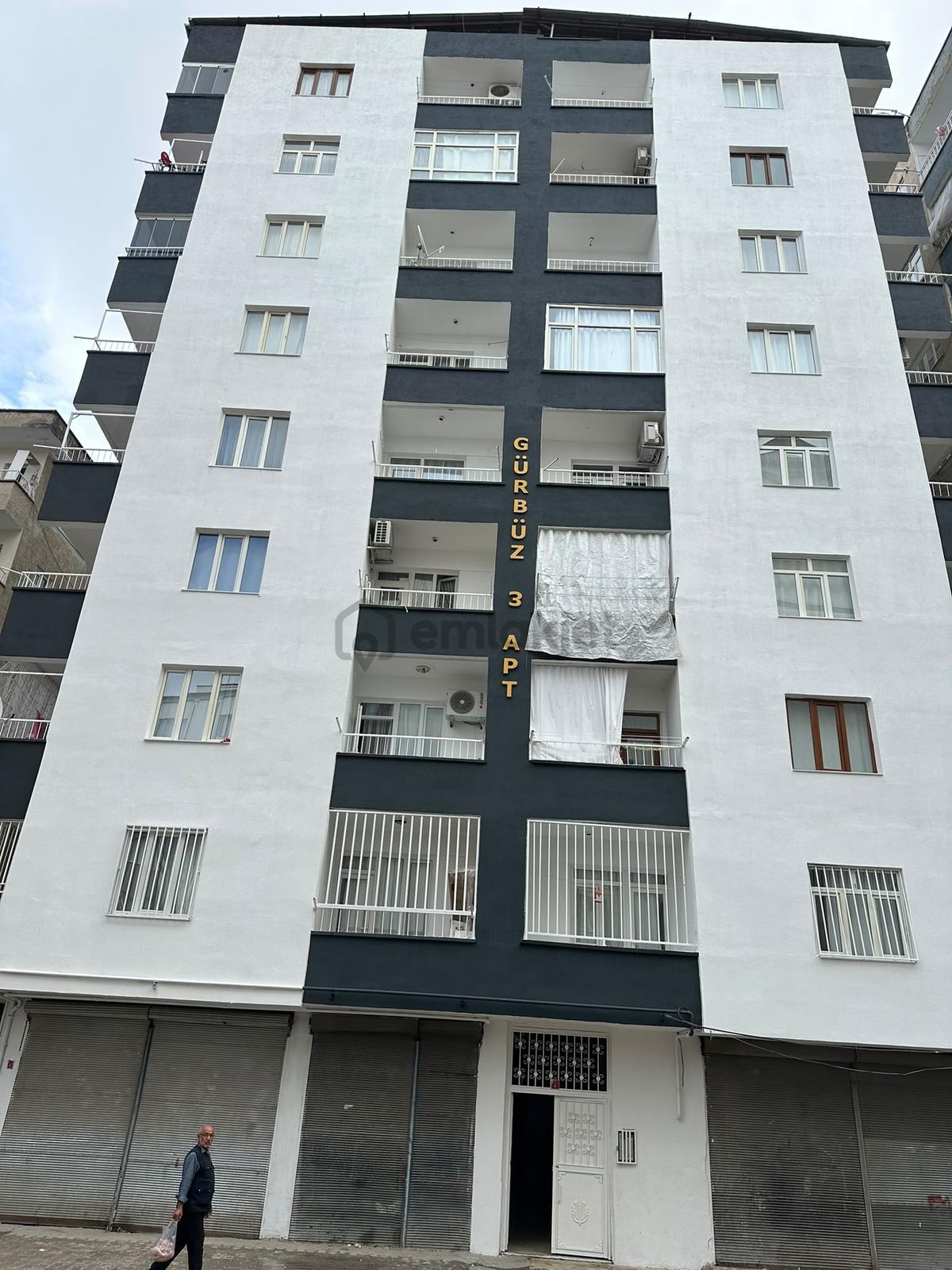 Polis Okulu Tan Yapı Yapışığı Satılık 3+1 Asansörlü Daire - 17