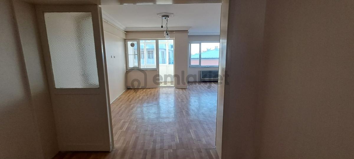 Bursa Dikkaldırım Caddesi Üzerinde Kiralık 2+1 Daire - 9