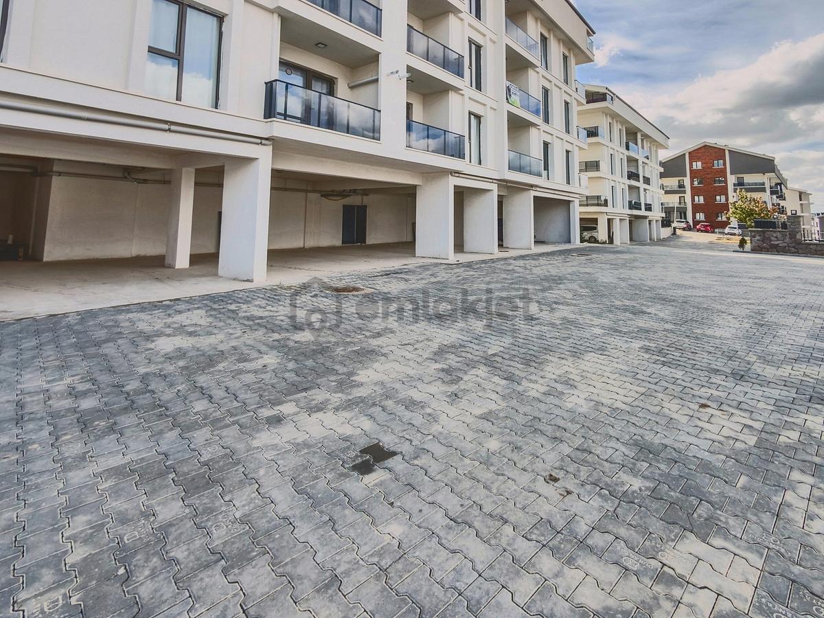 İncek Site İçinde Güneydoğu Cephe 1+1 Balkonlu Daire - 15